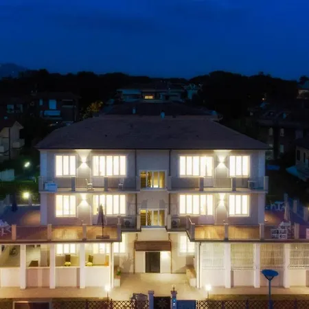 Apartment Deamarina Marina di Massa